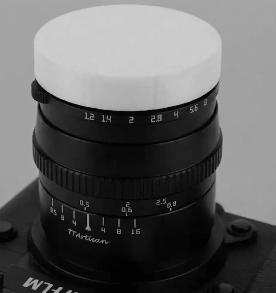 Захисна кришка об'єктива для TTArtisan 50mm, біла