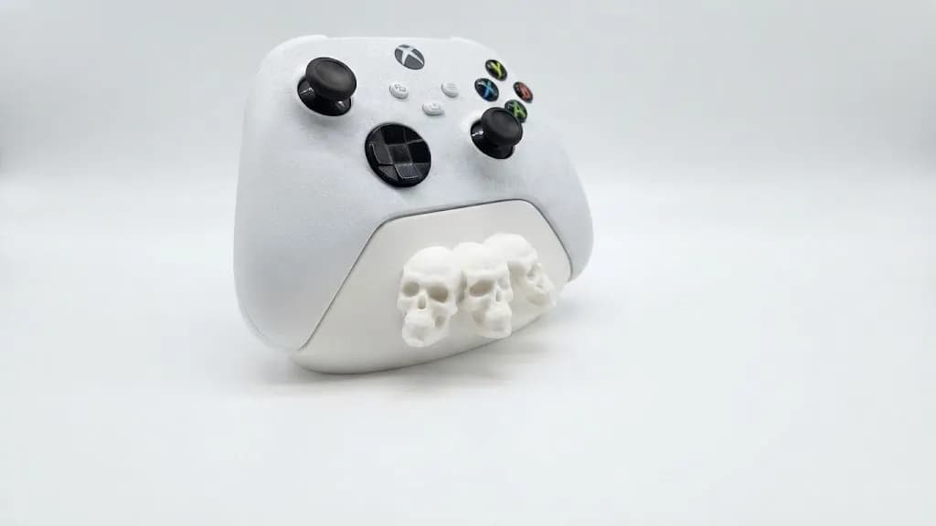 Порожниста стилізована підставка для контролера Xbox з 3 черепами, біла - зображення 1