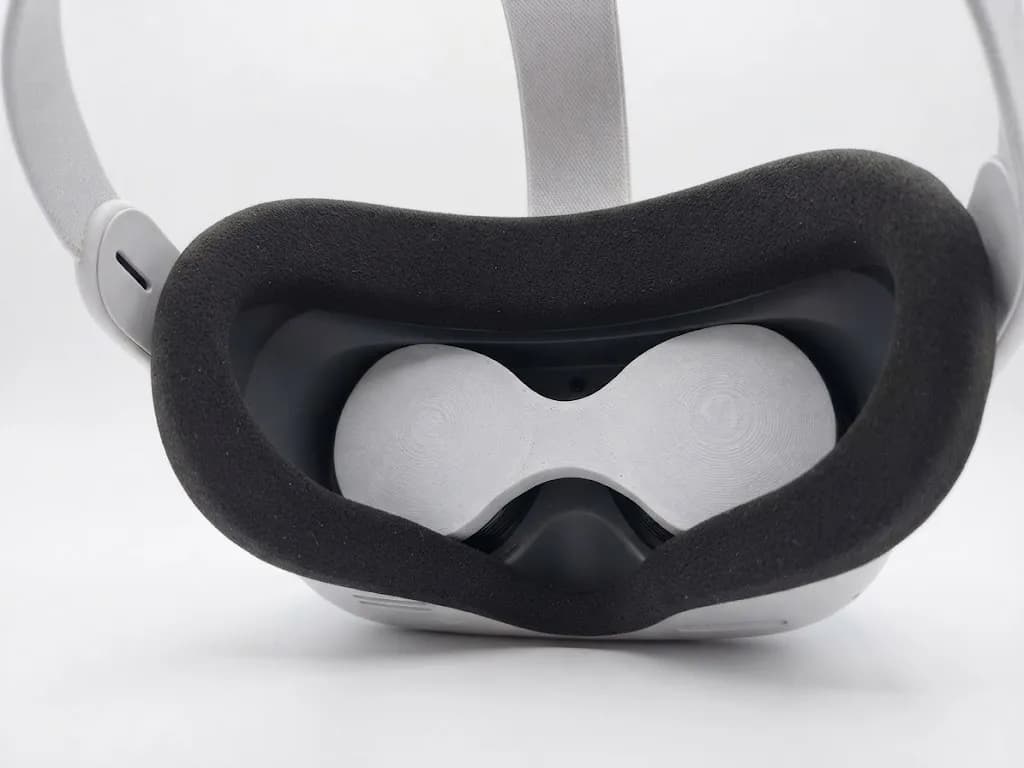Захисна накладка для лінз Oculus Quest 2, біла - зображення 1