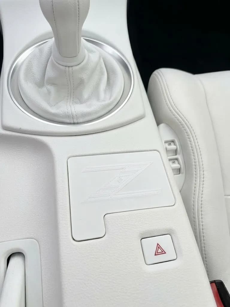 Кришка та коробка попільнички для Nissan 350Z, біла - зображення 1