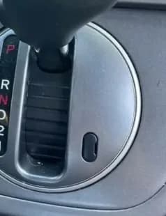 Заглушка механізму розблокування важеля перемикання передач Honda Element, чорна