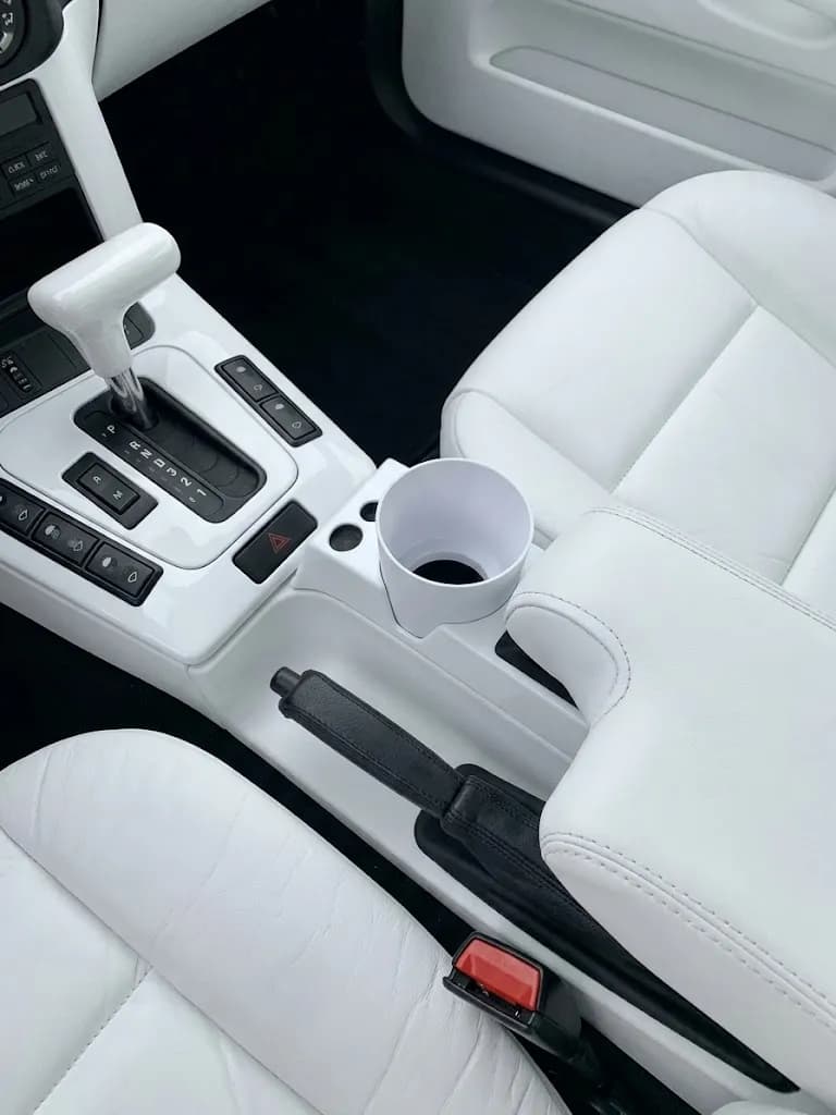Підстаканник для BMW 325i E36 (1995), білий - зображення 1
